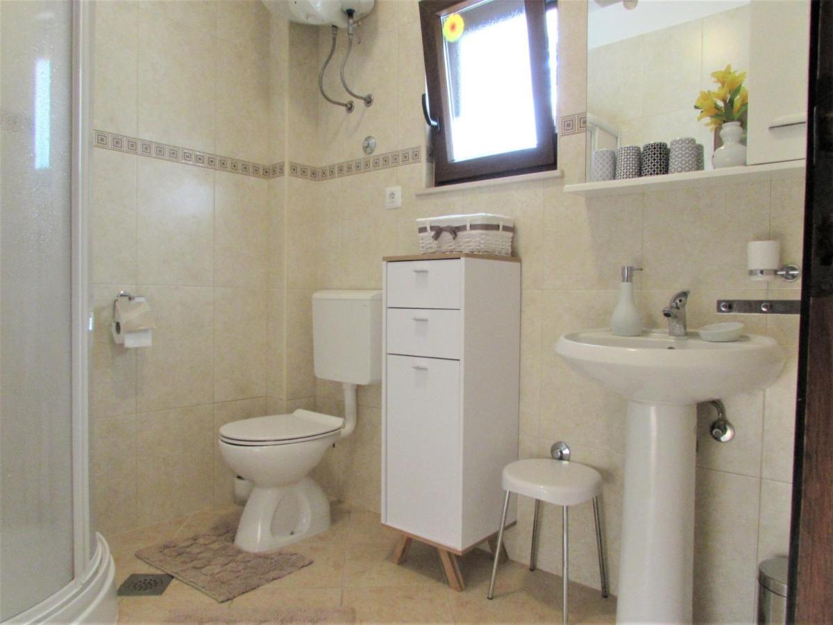 Apartments By The Sea Silo, Krk - 18761 ภายนอก รูปภาพ